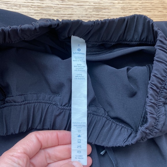 Lululemon Final Play Crop *23" Black Size 2 - Picture 6 of 8